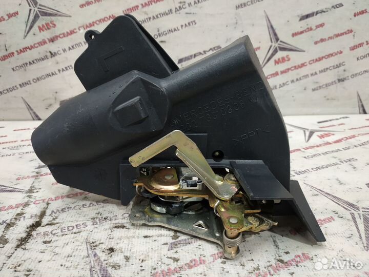 Замок двери w210 Mercedes задний левый
