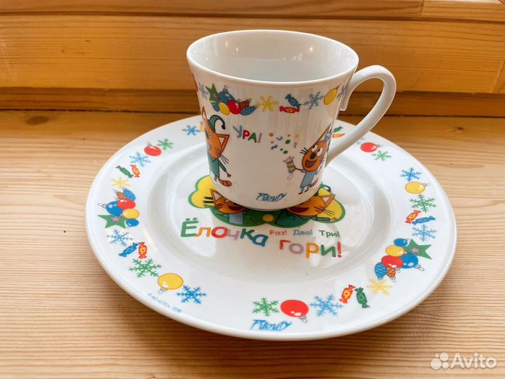 Тарелка и чашка Три кота