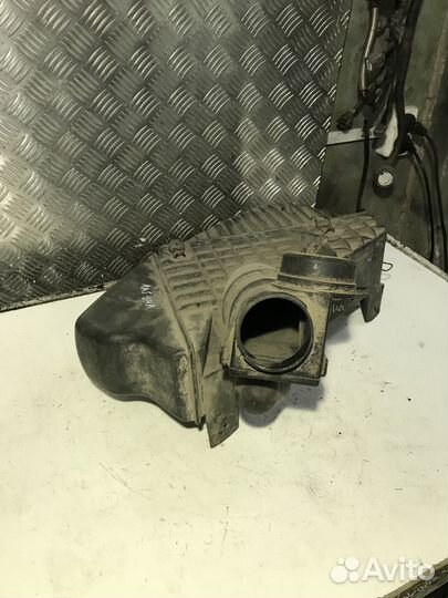 Корпус воздушного фильтра для Renault Laguna 1