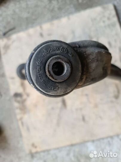 Рычаг передний левый Mercedes W639 Vito/Viano