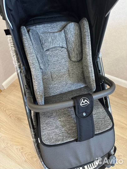 Прогулочная коляска Luxmom