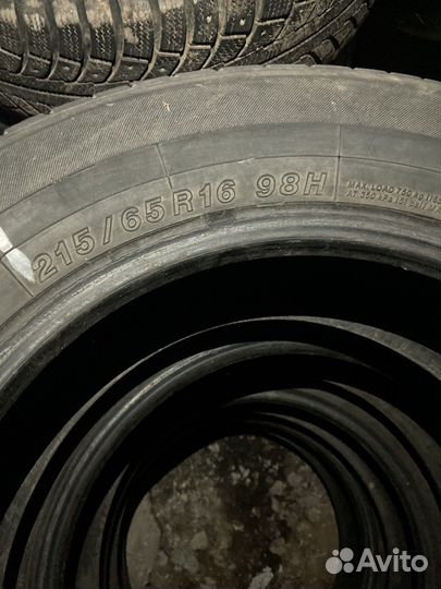 Yokohama Advan A10F 215/65 R16