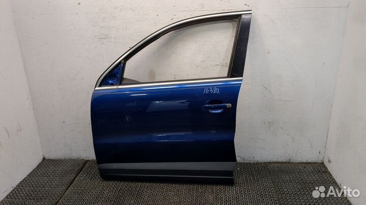 Замок двери Volkswagen Tiguan, 2009