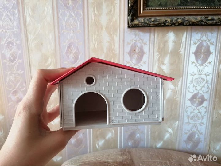 Домик и колесо