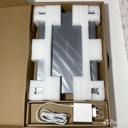 Ноутбук huawei matebook d16 новый
