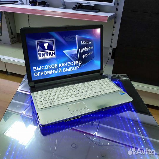 Ноутбук Core I3