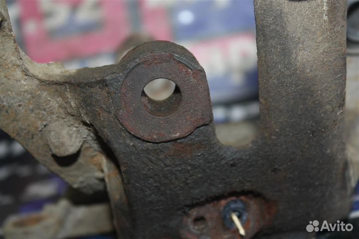 Кулак поворотный задний правый Хендай i30