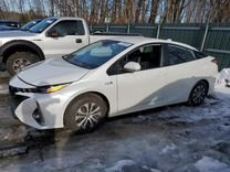 Toyota Prius PHV 1.8 CVT, 2022, 21 000 км, с пробегом, цена 1 950 000 руб.