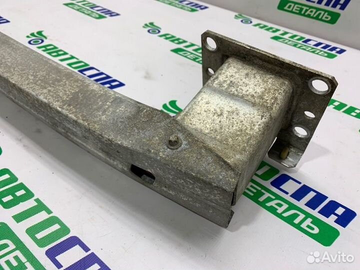 Усилитель бампера передний Peugeot 308 хетчбек