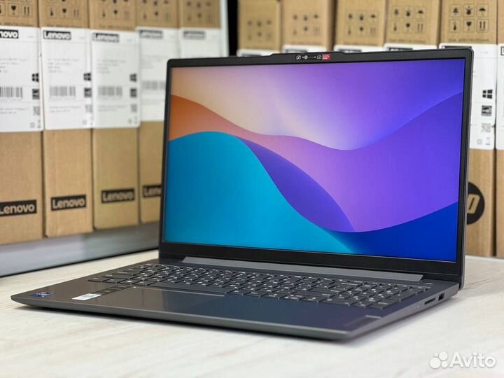 Ноутбук Lenovo Ideapad Slim 3 i5-1335U