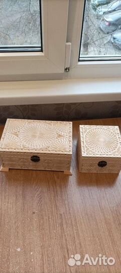 Шкатулки из дерева резные