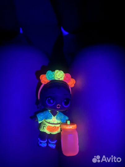 Кукла lol в капсуле, neon