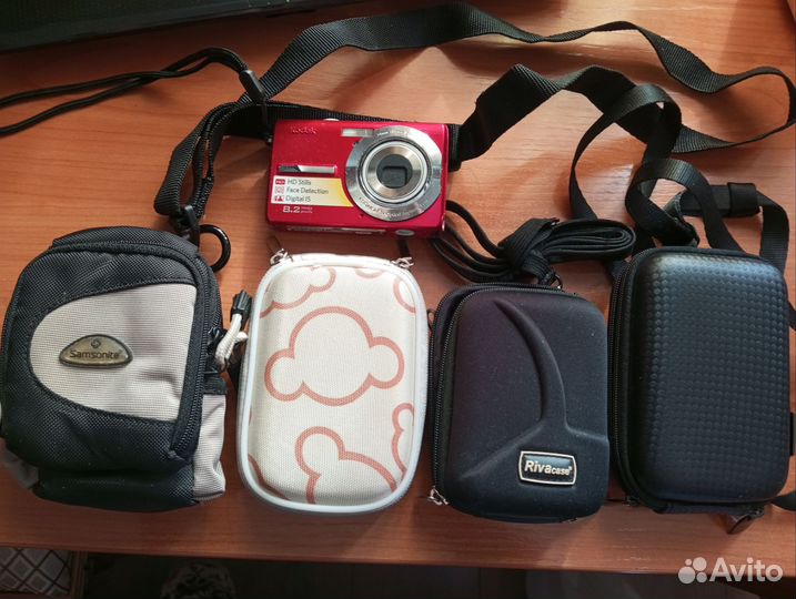 Чехлы для фотоаппарата много