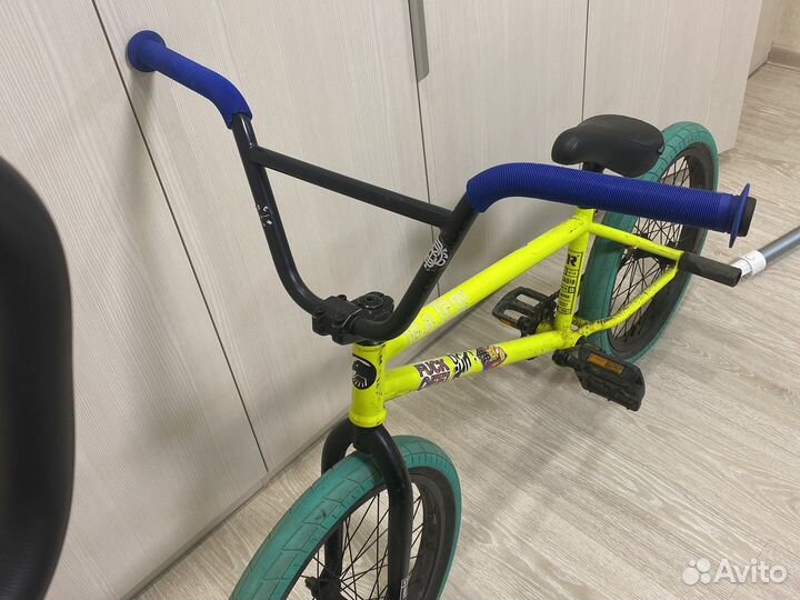 Трюковой велосипед BMX