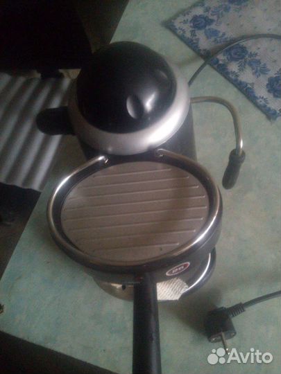 Кофеварка рожковая Редмонд