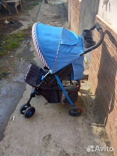 Прогулочная коляска