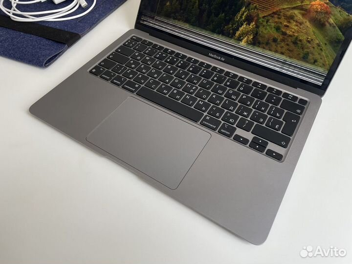 MacBook Air M1 16GB 256GB