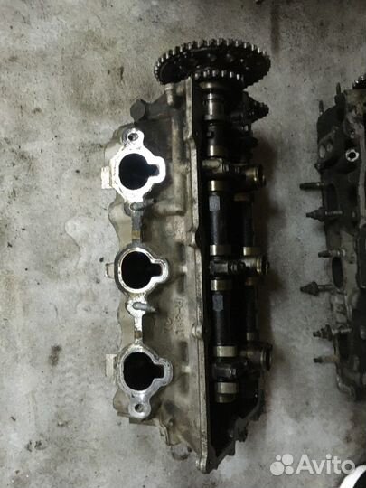 Головка блока цилиндров (Nissan Maxima)