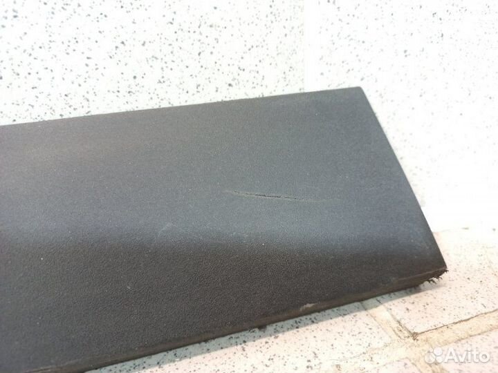 Накладка двери передней левой Hyundai Creta 2