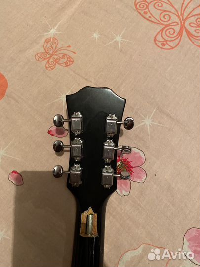 Электрогитара