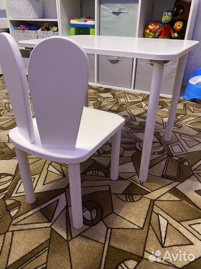 Детский стол и стул