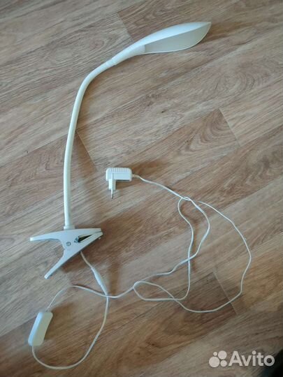 Лампа настольная светодиодная