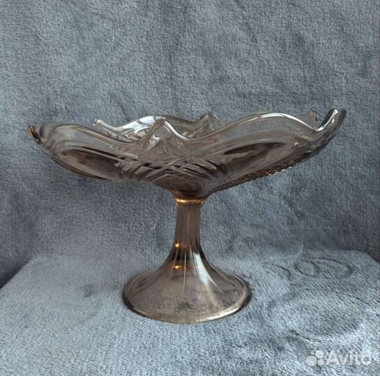 Ваза для фруктов цветное стекло