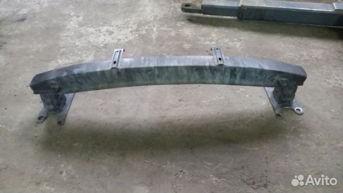 Усилитель переднего бампера Skoda Fabia 2007-2015