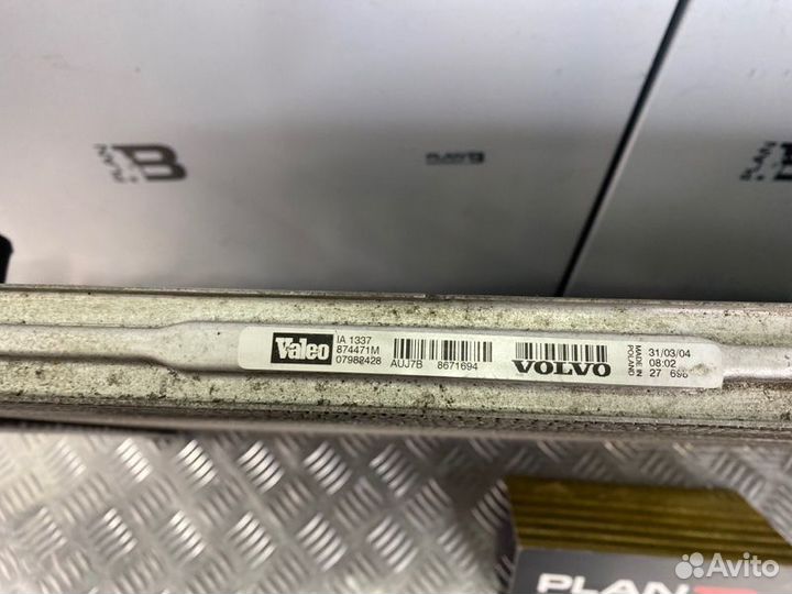 Интеркулер Volvo V70 II