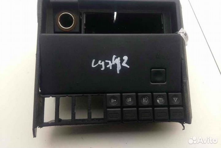 Кнопка аварийной сигнализации Peugeot 605