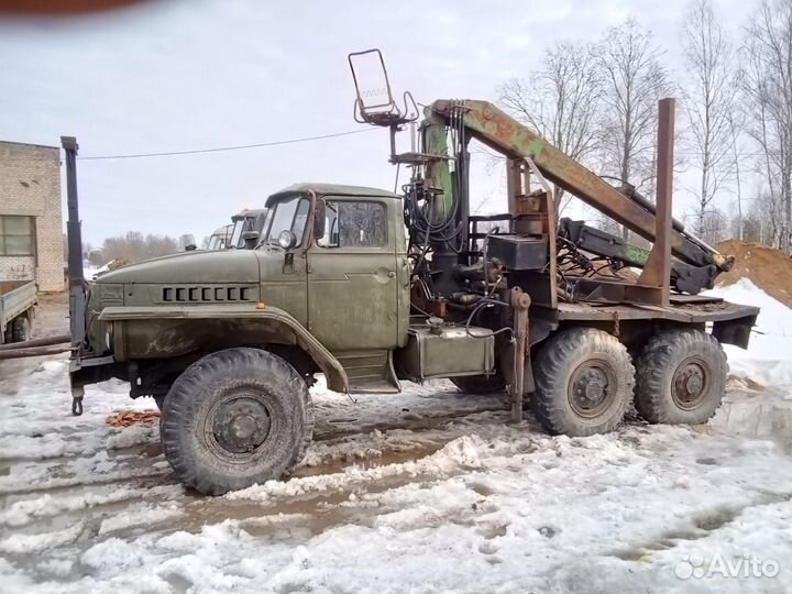 Урал 4320 с КМУ, 1990