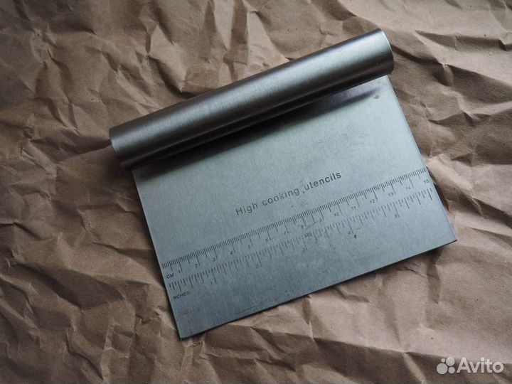 Формы для печенья и кондитерский шпатель