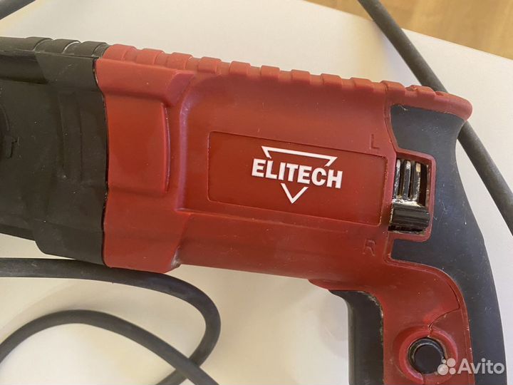 Перфоратор elitech П 0826рэм 800 Вт