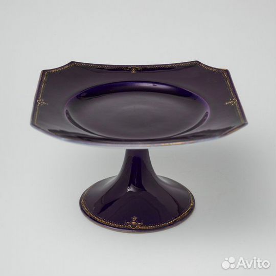 Блюдо на ножке