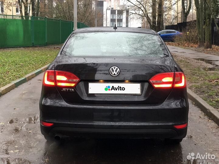 Volkswagen Jetta 1.6 AT, 2013, 216 700 км