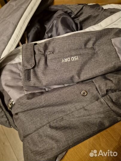 Горнолыжная куртка женская 46 48