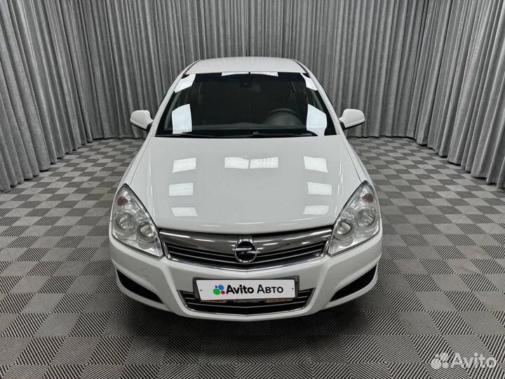 Opel Astra 1.6 МТ, 2014, 221 823 км