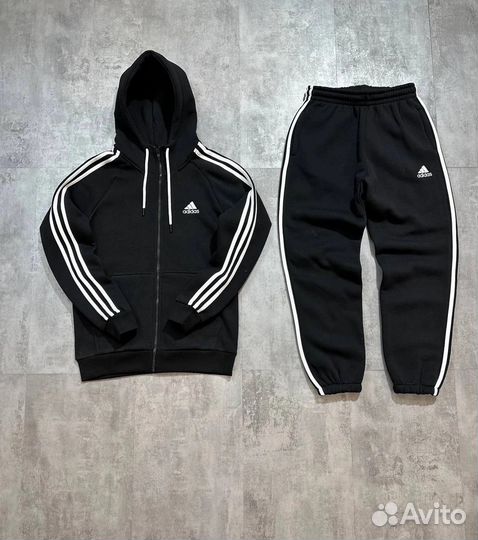 Спортивный костюм adidas