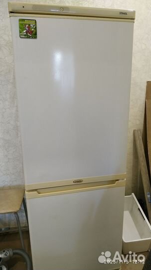 Холодильник Stinol бу
