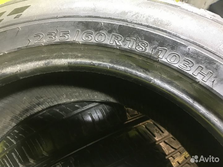 Kumho Crugen Premium KL33 235/60 R18