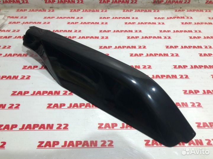 Крышка рейлинга задняя левая Toyota Land Cruiser