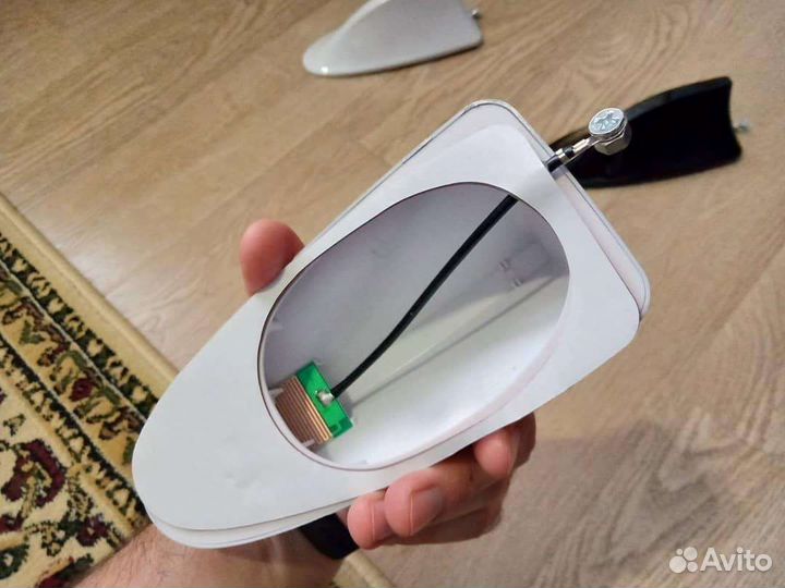 Антенна акулий плавник