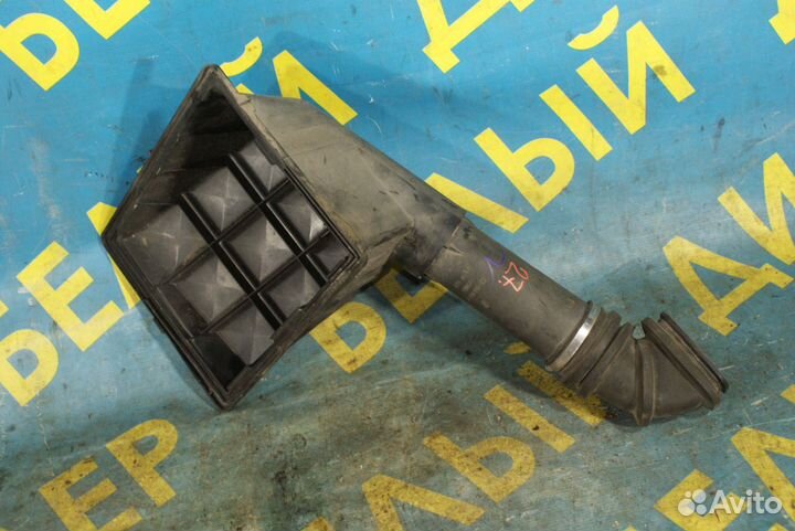 Корпус воздушного фильтра Mercedes-Benz W202