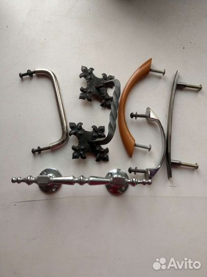 Мебельные ручки