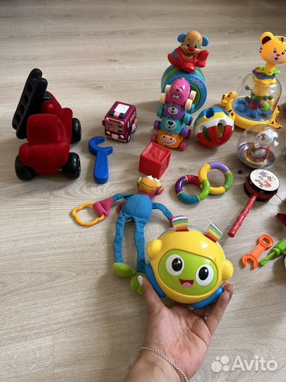 Развивающие детские игрушки пакетом