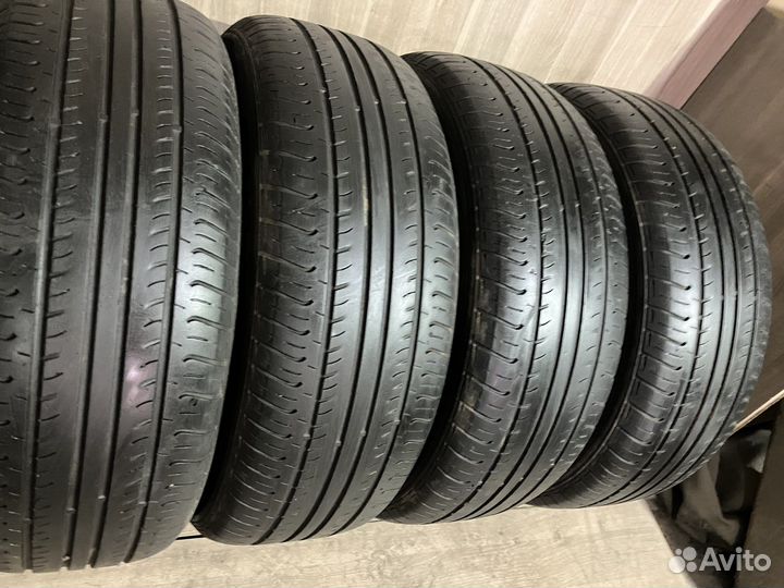 Hankook AM06 225/60 R17