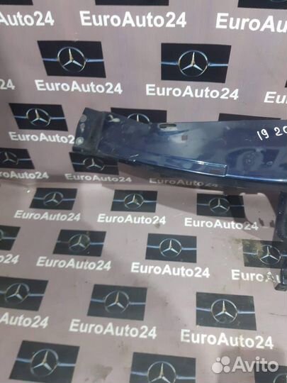 Рамка радиатора A2086200372 Mercedes-Benz CLK-Clas