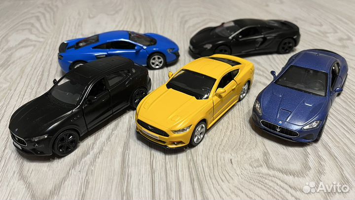 Модельки машин mobicaro 1:32 mclaren mustang