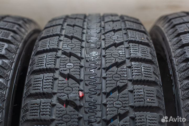 Toyo Observe GSi-5 225/55 R18 98Q