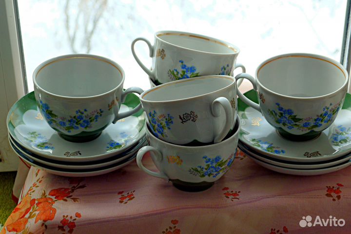 Чайные пары,сахарница,чайничек,блюдца,1994г